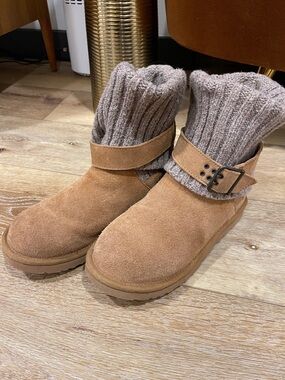 UGG Chestnut Suede Boots with Taupe Knit Cuff